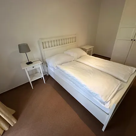 Lägenhet Zamek Žinkovy