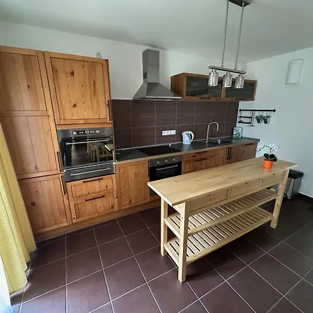 Zamek Lägenhet Žinkovy